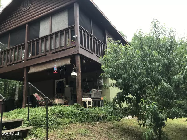 Tellico Plains, TN 37385,151 Seng Garden Rd