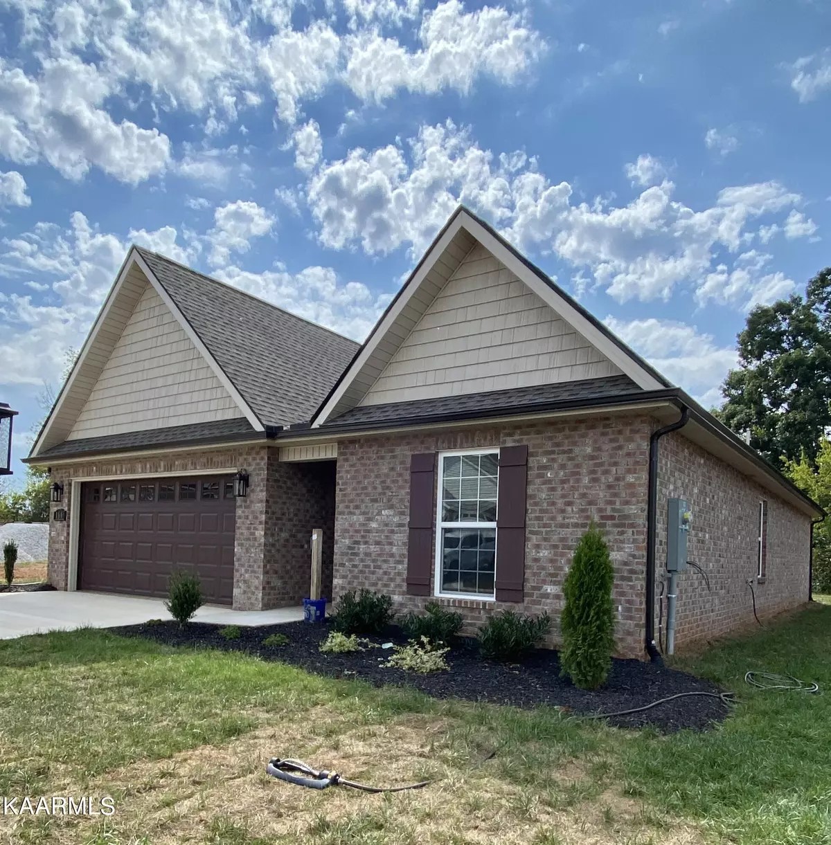 Maryville, TN 37801,166 Sand Hills DR