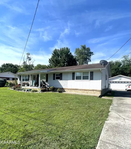 327 N Susong St St, Newport, TN 37821