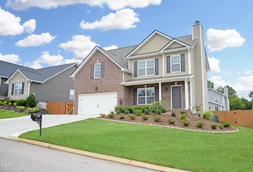 3129 Gentlewinds DR, Sevierville, TN 37876