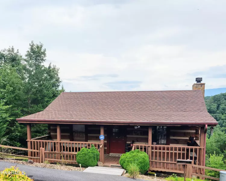 1714 Bear View Rd, Sevierville, TN 37862