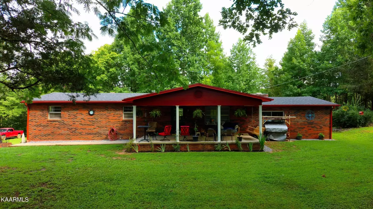 Tellico Plains, TN 37385,1311 Belltown Rd