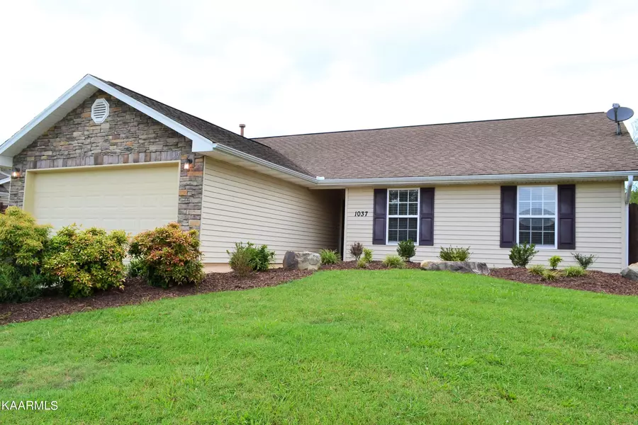 1037 Stones Throw LN, Sevierville, TN 37876