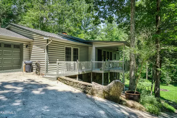 784 Wolf Creek DR, Crossville, TN 38571