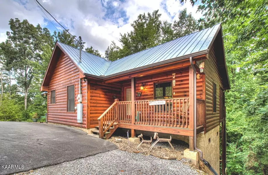 1229 Annes Rd, Gatlinburg, TN 37738