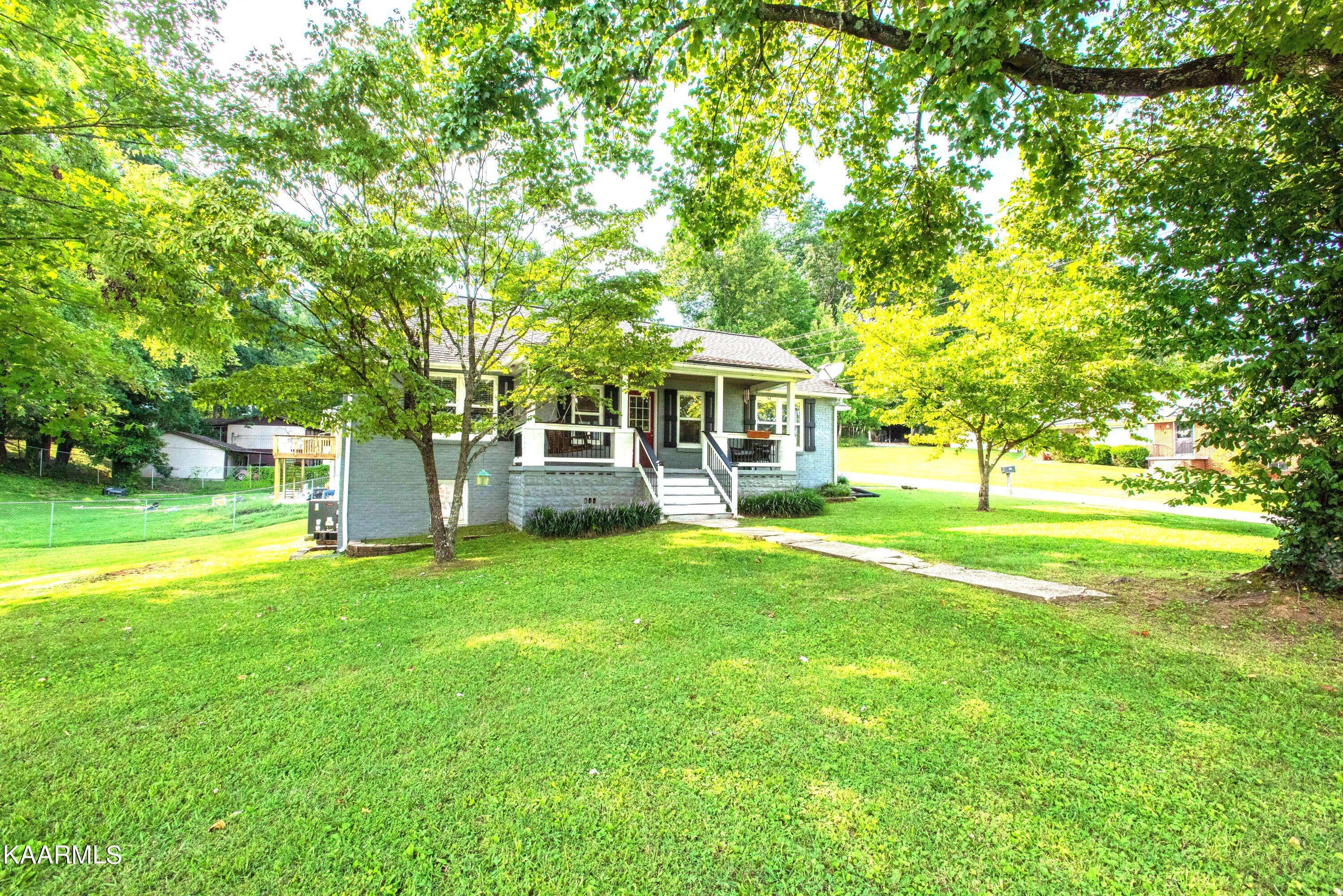 Clinton, TN 37716,310 Ridgeview DR