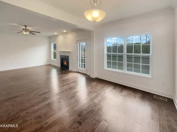 Knoxville, TN 37938,8506 Coral Sand LN