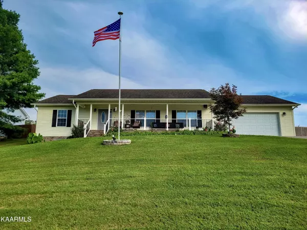 221 River Ford Rd, Maryville, TN 37804