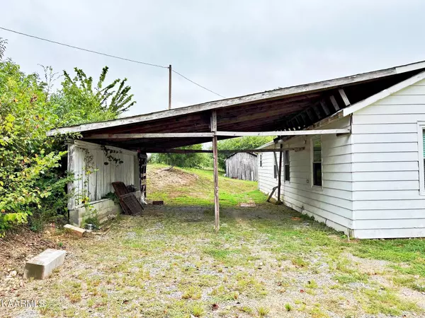 Sweetwater, TN 37874,2076 Oakland Road