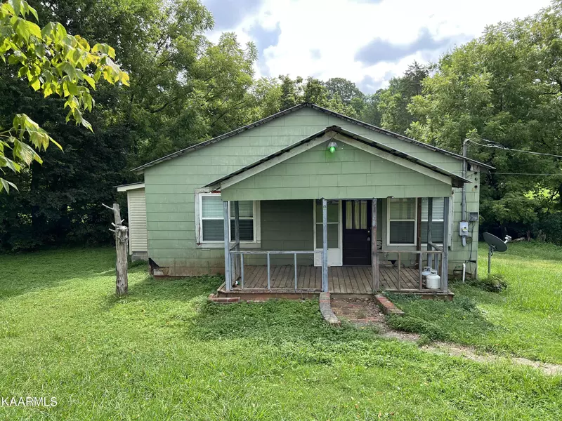 2843 Ellejoy Rd, Walland, TN 37886