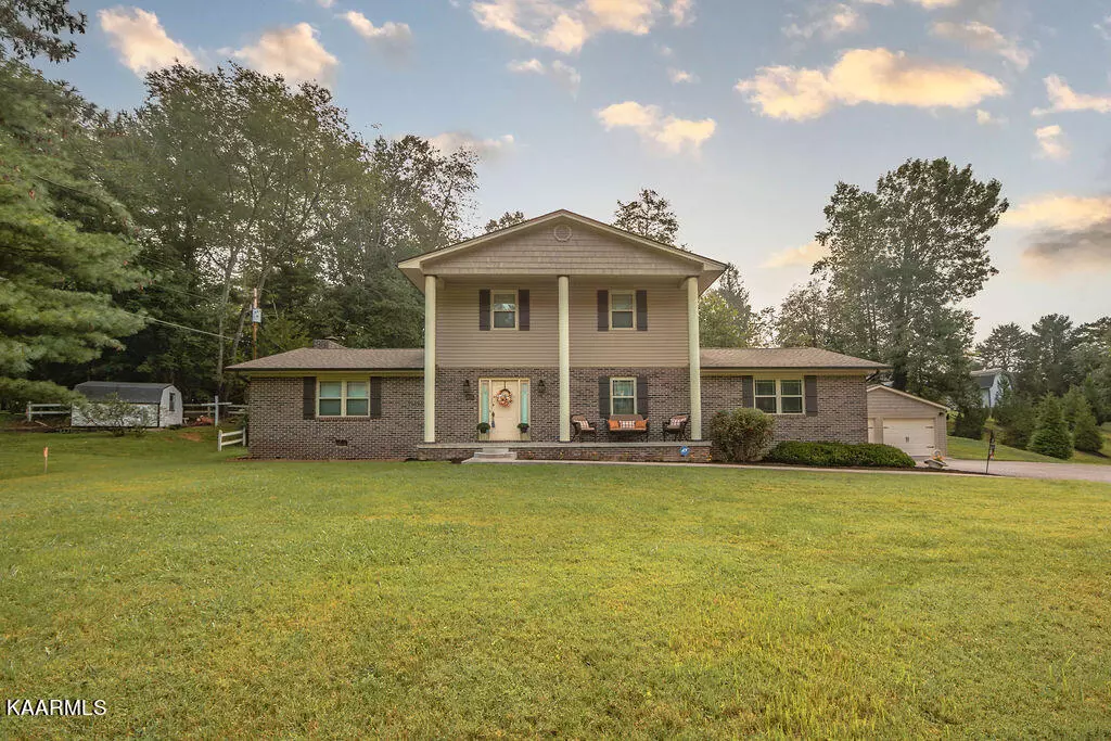 Clinton, TN 37716,612 Woodland DR