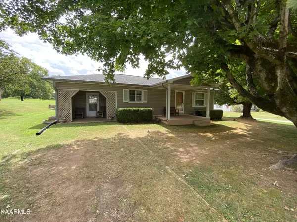 1304 Sweetwater Vonore Rd Rd,  Sweetwater,  TN 37874