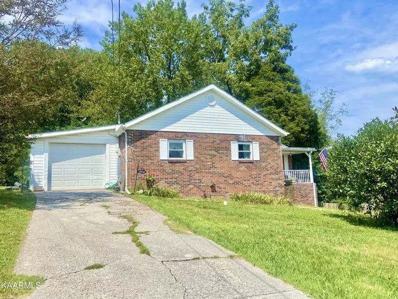 204 Nelson Street, Rocky Top, TN 37769