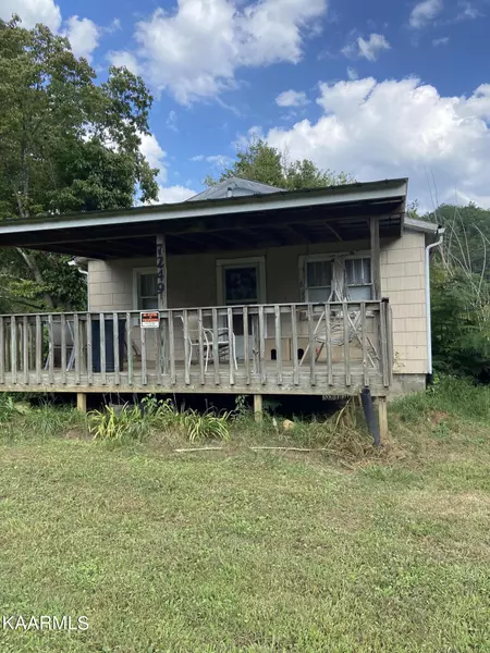 7237 Happy Valley Rd, Tallassee, TN 37878