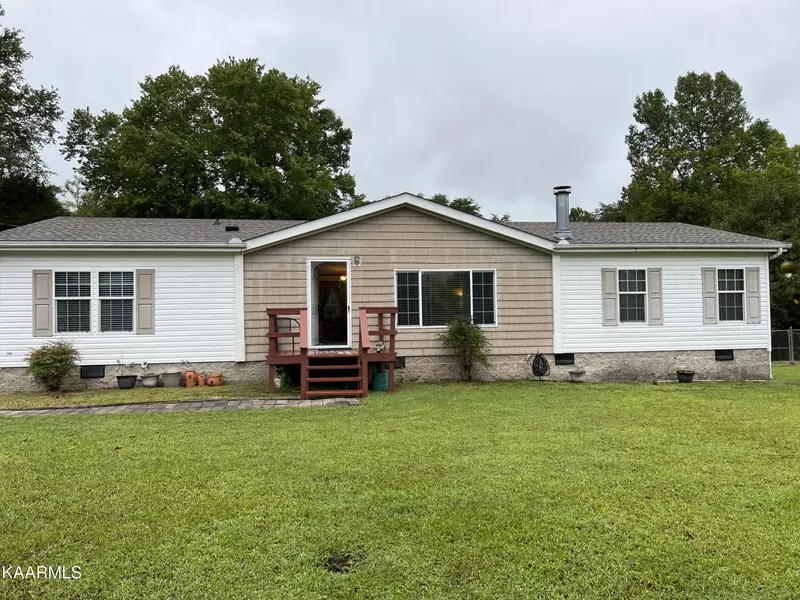 100 Second St, Rockwood, TN 37854