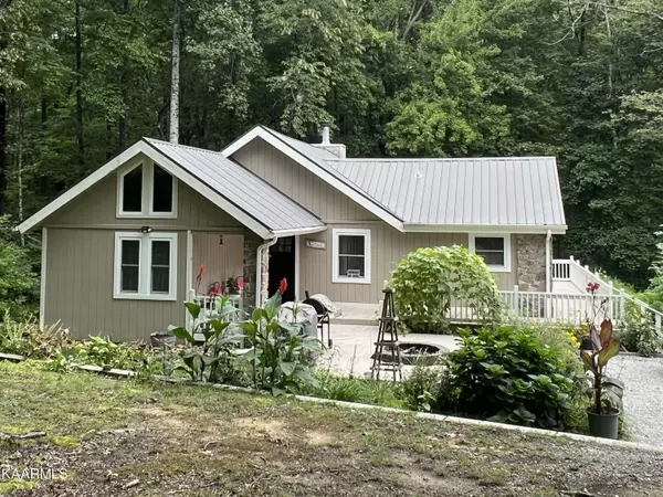 13 West PL, Monterey, TN 38574