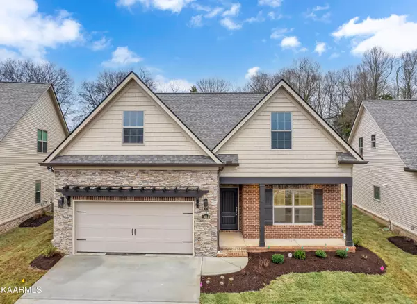 3044 Sycamore Creek LN, Knoxville, TN 37931