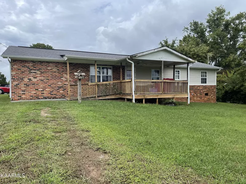 303 Curtis Rd, Tellico Plains, TN 37385