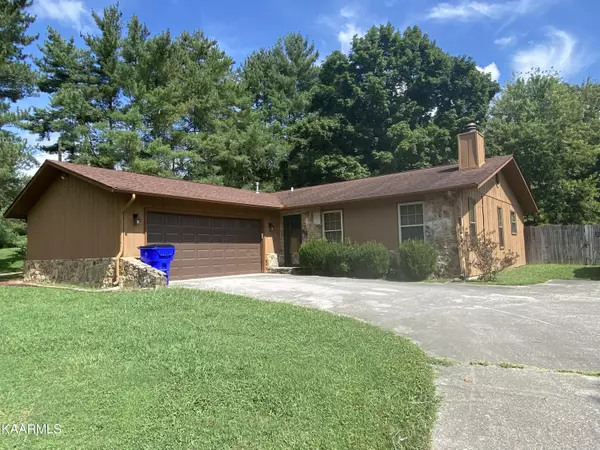 836 Marcaro LN, Maryville, TN 37801