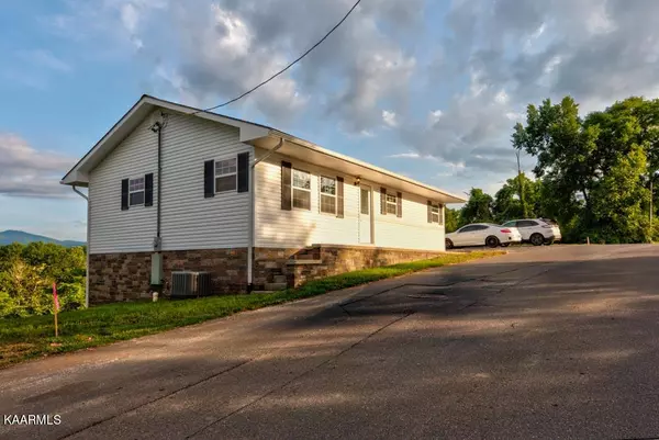 124 Belton Ave, Newport, TN 37821