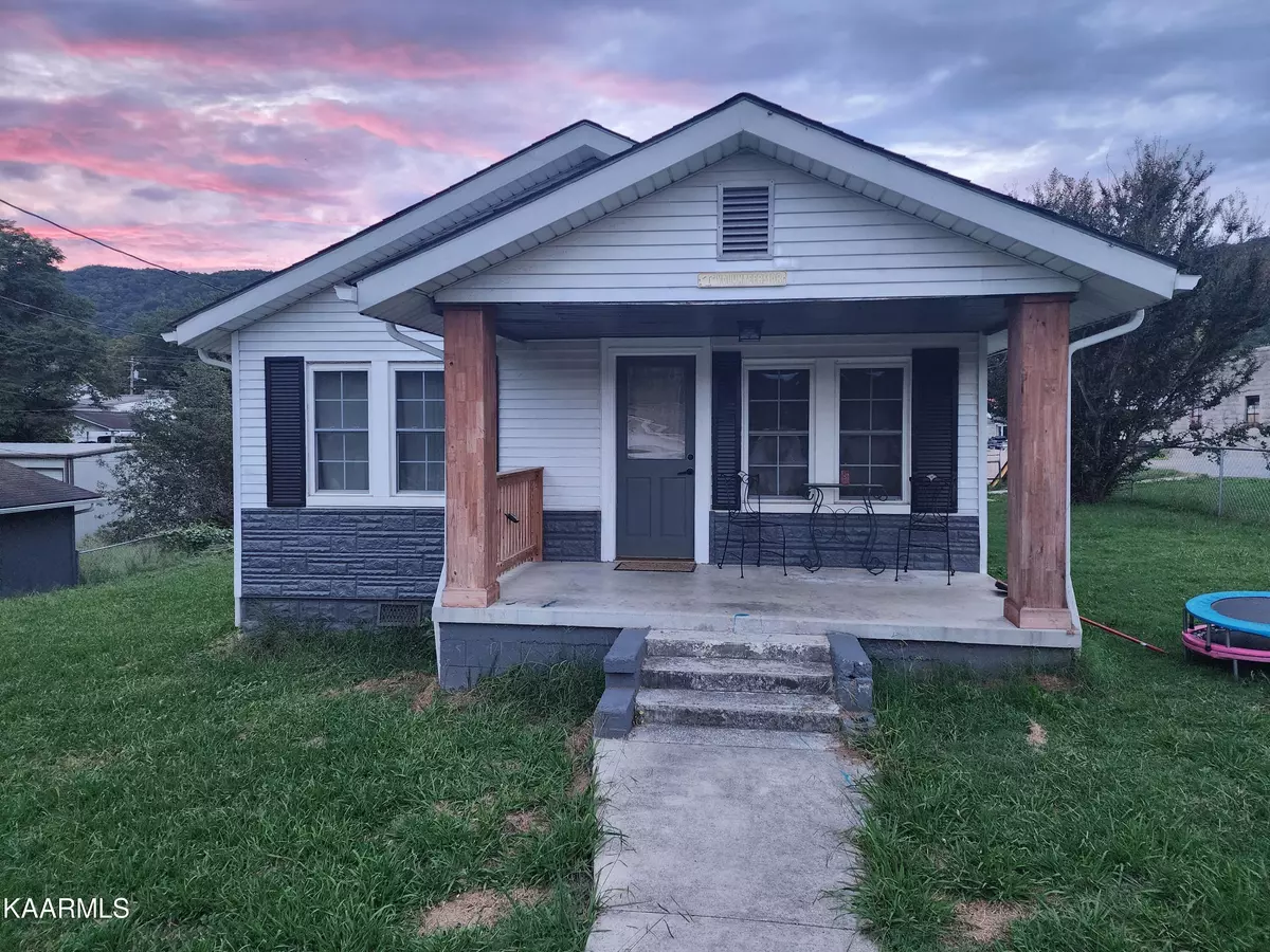 Lafollette, TN 37766,1100 Ash St