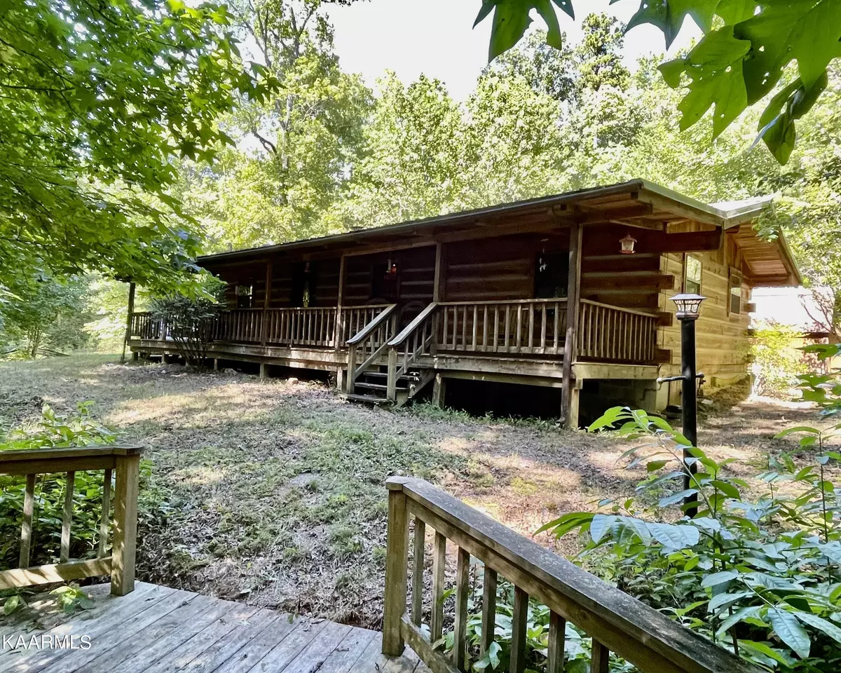 Tellico Plains, TN 37385,164 Gold Miners Rd