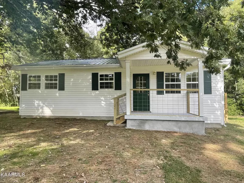 521 Sweat Rd, Grimsley, TN 38565