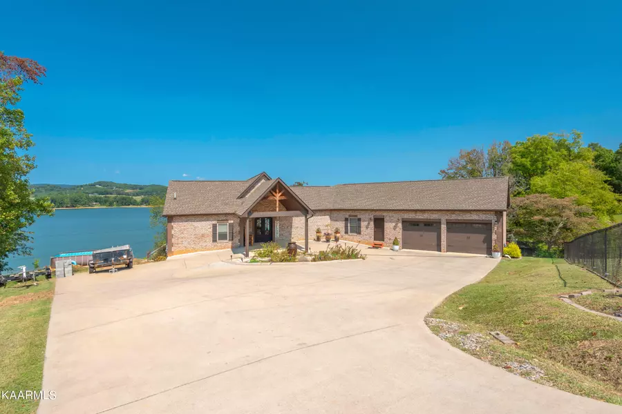 499 Chilhowee LN, Bean Station, TN 37708