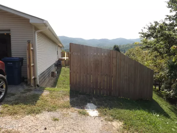 Middlesboro, KY 40965,150 OWENS LN