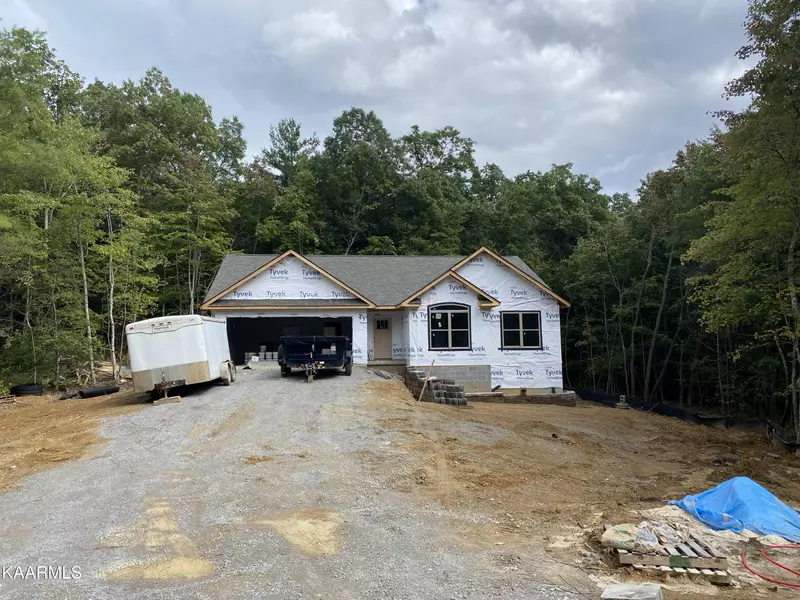 140 Laswell LN, Fairfield Glade, TN 38558