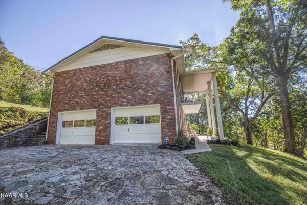 Rocky Top, TN 37769,316 Glenmore LN