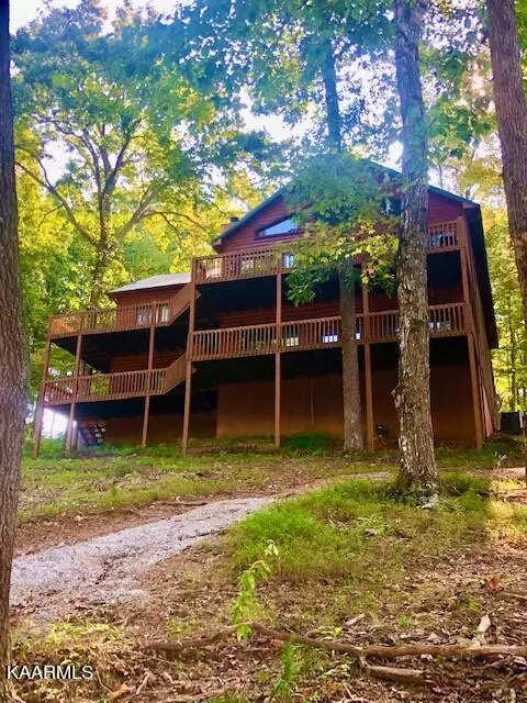 Lafollette, TN 37766,206 Cedar Ridge WAY