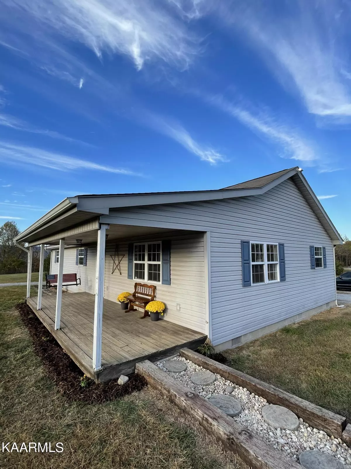 Jacksboro, TN 37757,356 Gail LN