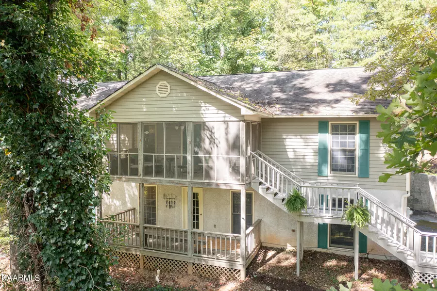 641 Crescent DR, Gatlinburg, TN 37738