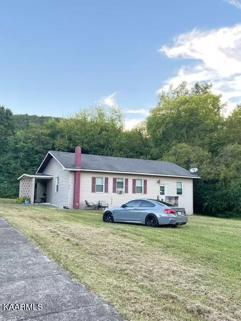 615 Reese St, Rockwood, TN 37854