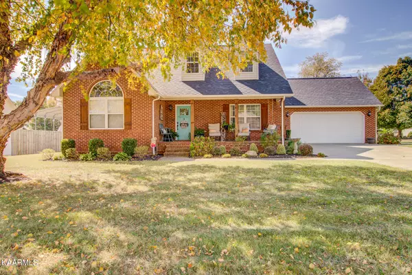 1057 Summerfield DR, Maryville, TN 37801