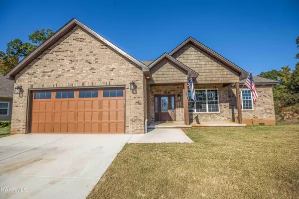 212 Waters Edge WAY, Lenoir City, TN 37771