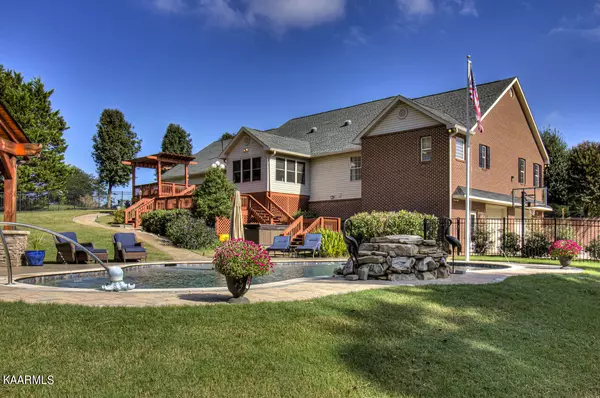 Boyds Creek, TN 37876,1910 Big Buck LN