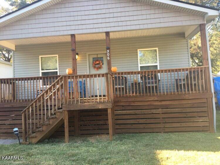 906 Drive D, Knoxville, TN 37920