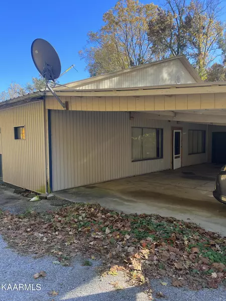 542 Sweetwater Rd, Philadelphia, TN 37846