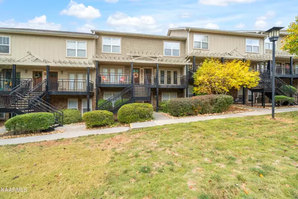 3950 Cherokee Woods WAY #204, Knoxville, TN 37920