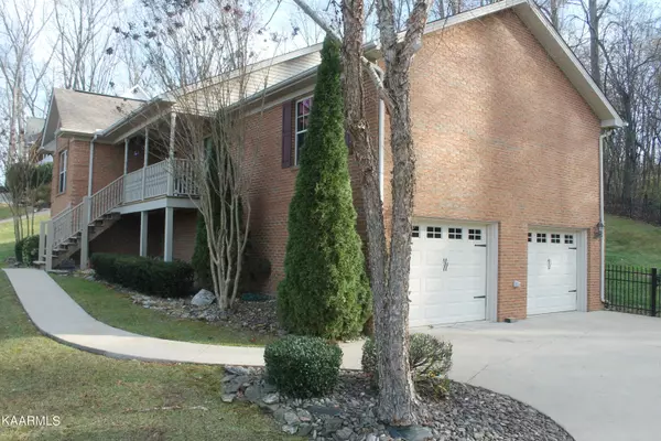 828 Rebecca Lane, Jefferson City, TN 37760