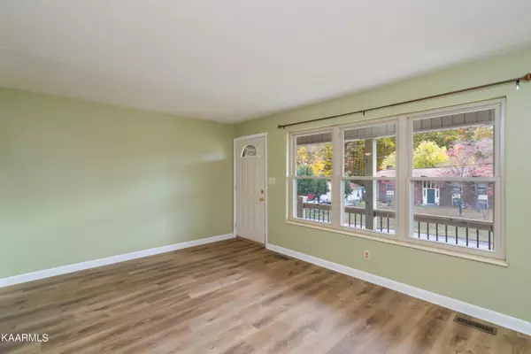 Morristown, TN 37814,4098 White Wood CIR