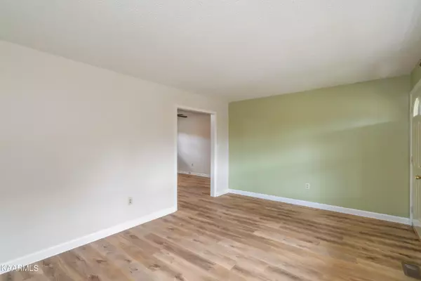 Morristown, TN 37814,4098 White Wood CIR