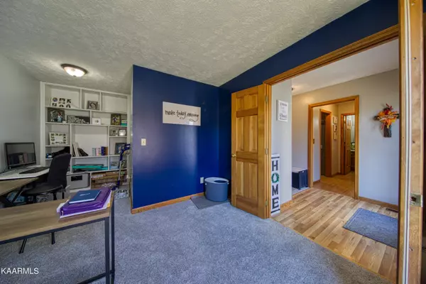 Rocky Top, TN 37769,3821 Lake City Hwy