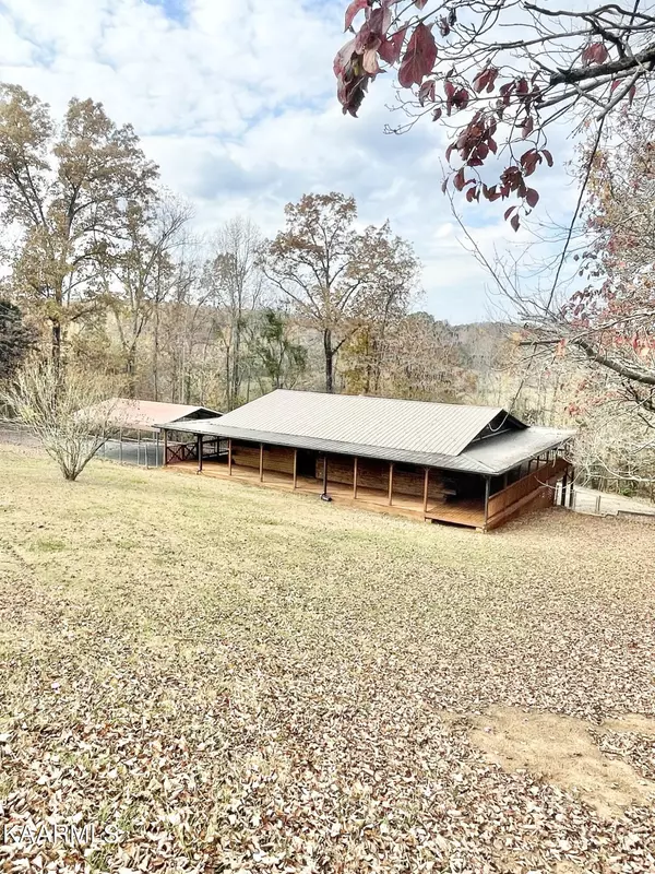 Tellico Plains, TN 37385,302 Lakeview Estates