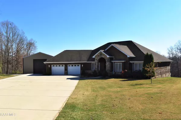 240 Autumn DR, Crossville, TN 38571