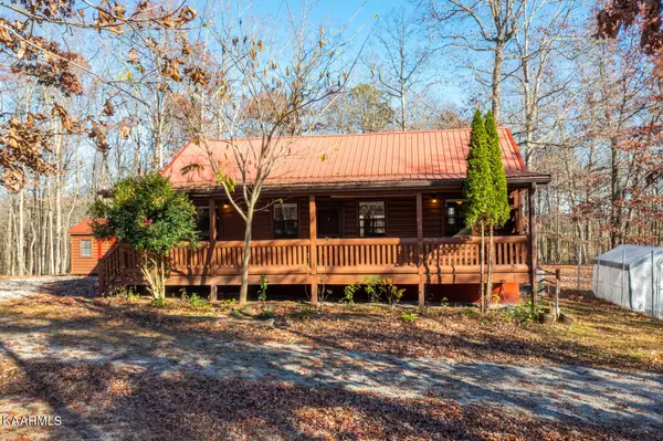 414 Sutton Rd, Jamestown, TN 38556