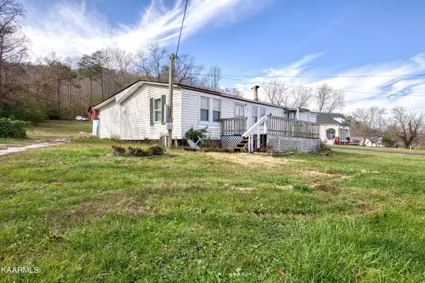 254 Old Lake City Hwy, Rocky Top, TN 37769