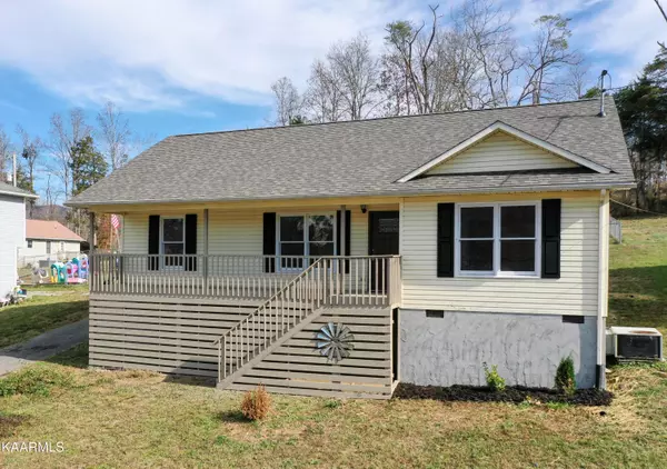 191 Sandy Hill Rd, Lafollette, TN 37766